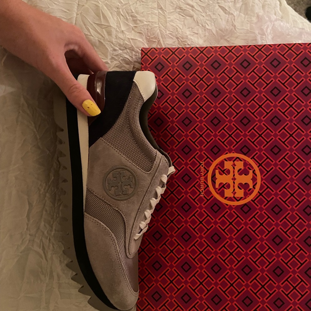 Tory Burch sawtooth sneaker size 7.5